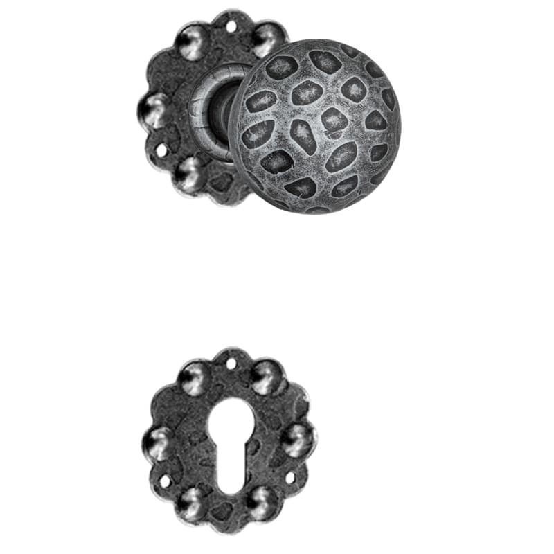 Pomolo decentrato girevole con rosetta e bocchetta in Ferro - Immagine 1